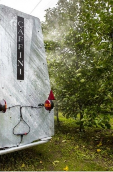 Прицепной садовый опрыскиватель CAFFINI мод. TREND PLUS REVERSE TOWER Прицепной садовый опрыскиватель CAFFINI мод. TREND PLUS REVERSE TOWER