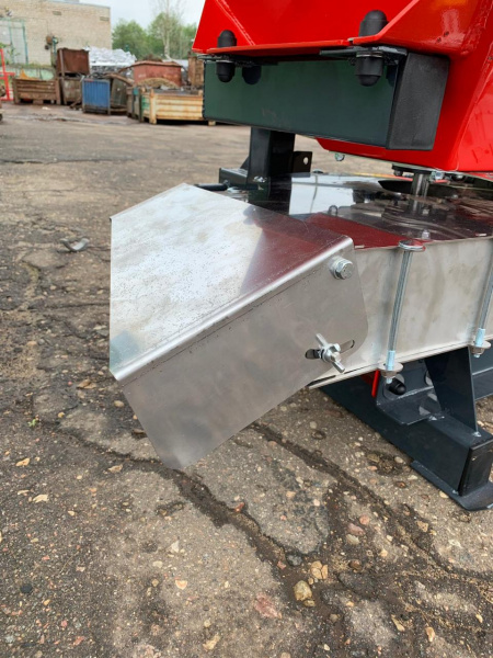 Разбрасыватель минеральных удобрений РУ800С Разбрасыватель минеральных удобрений РУ800С